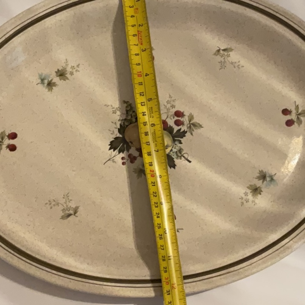 Royal Doulton Lambethware Cornwall oval serving platters. - Picture 7 of 8